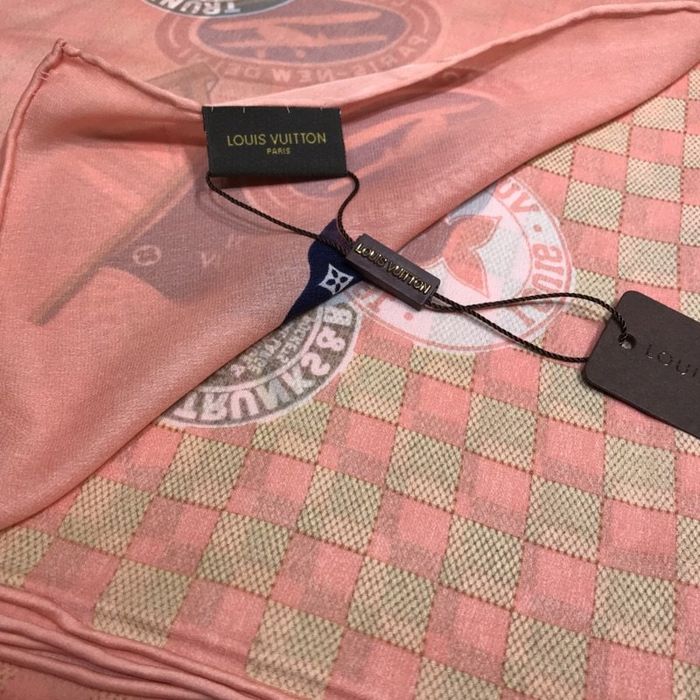 Louis Vuitton Scarf LVS00168